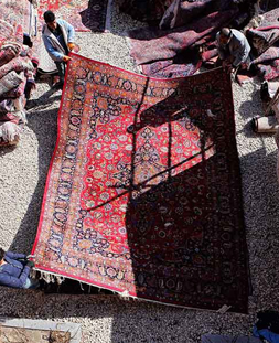 بررسی سلامت فرش در قالی شویی بوشهر